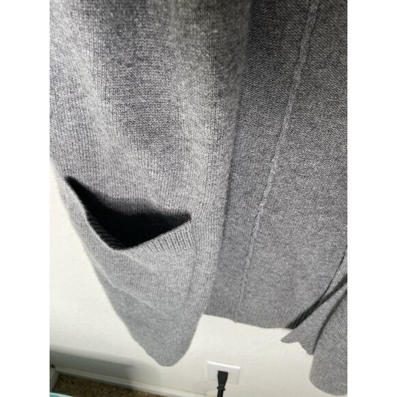 Athleta Gray Spirit Wool Cashmere Wrap Size Small Has Pockets Oversized - Picture 5 of 6